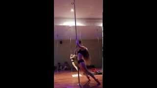 Amy Hazel - Freestyle Spin Pole 9714