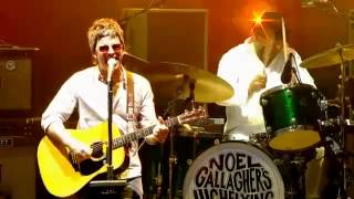 Noel Gallagher - Whatever [Live V Festival 2012] - Hylands Park, Chelmsford chords