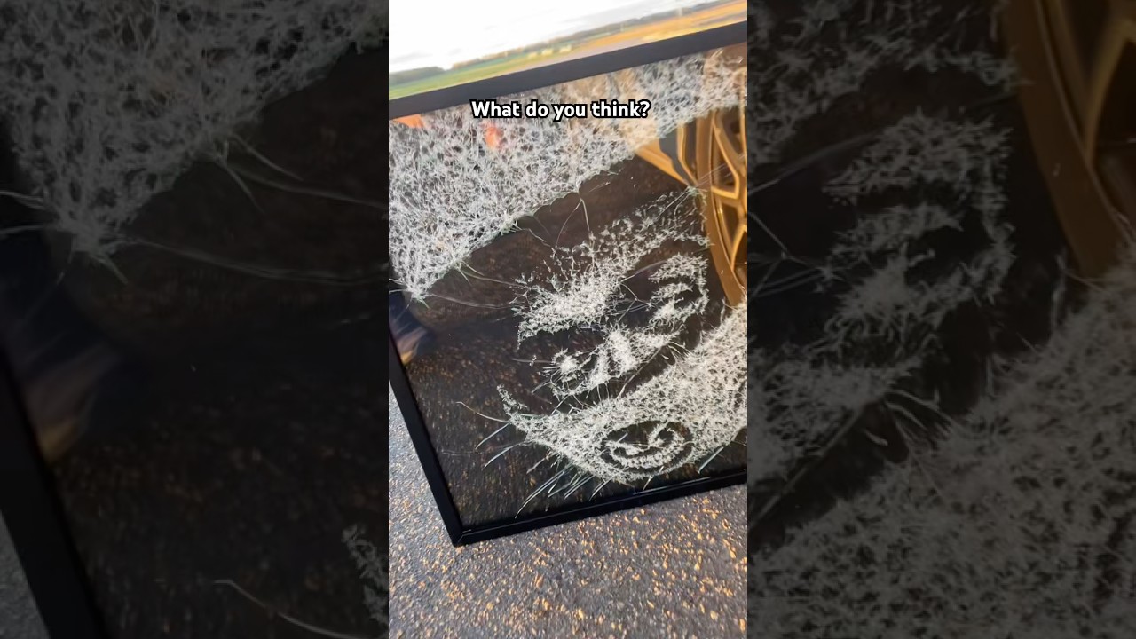 Broken glass artist Roman Bondar! 