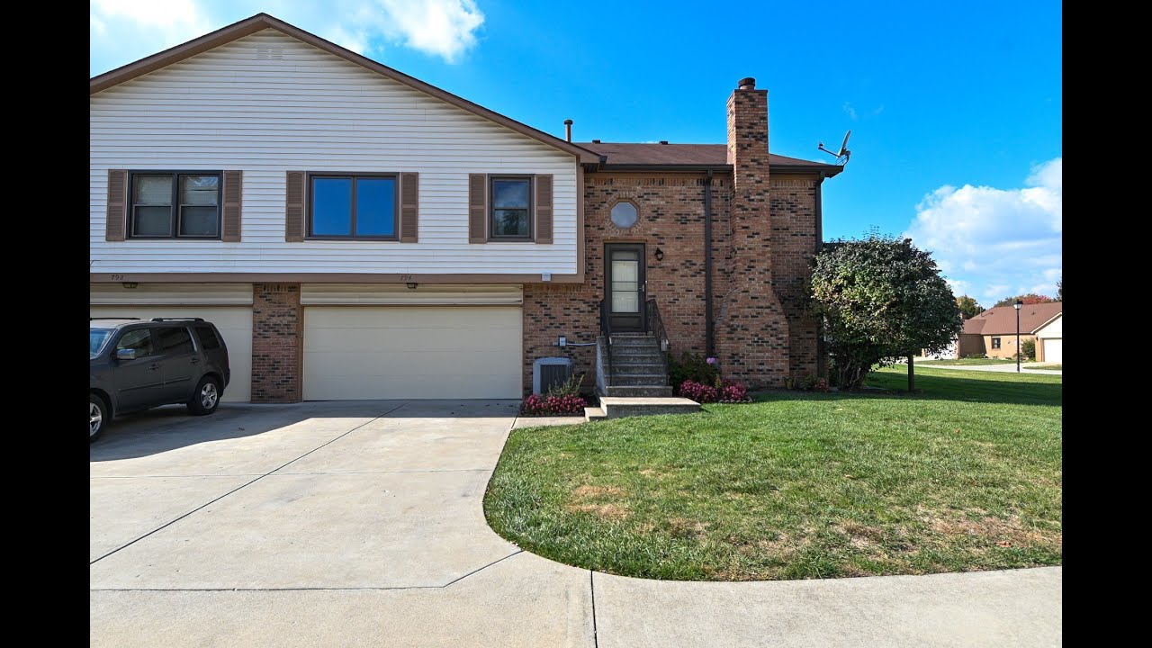 794 Staton Pl E Drive Indianapolis, IN | MLS# 22071507 | www.callcarpenter.com