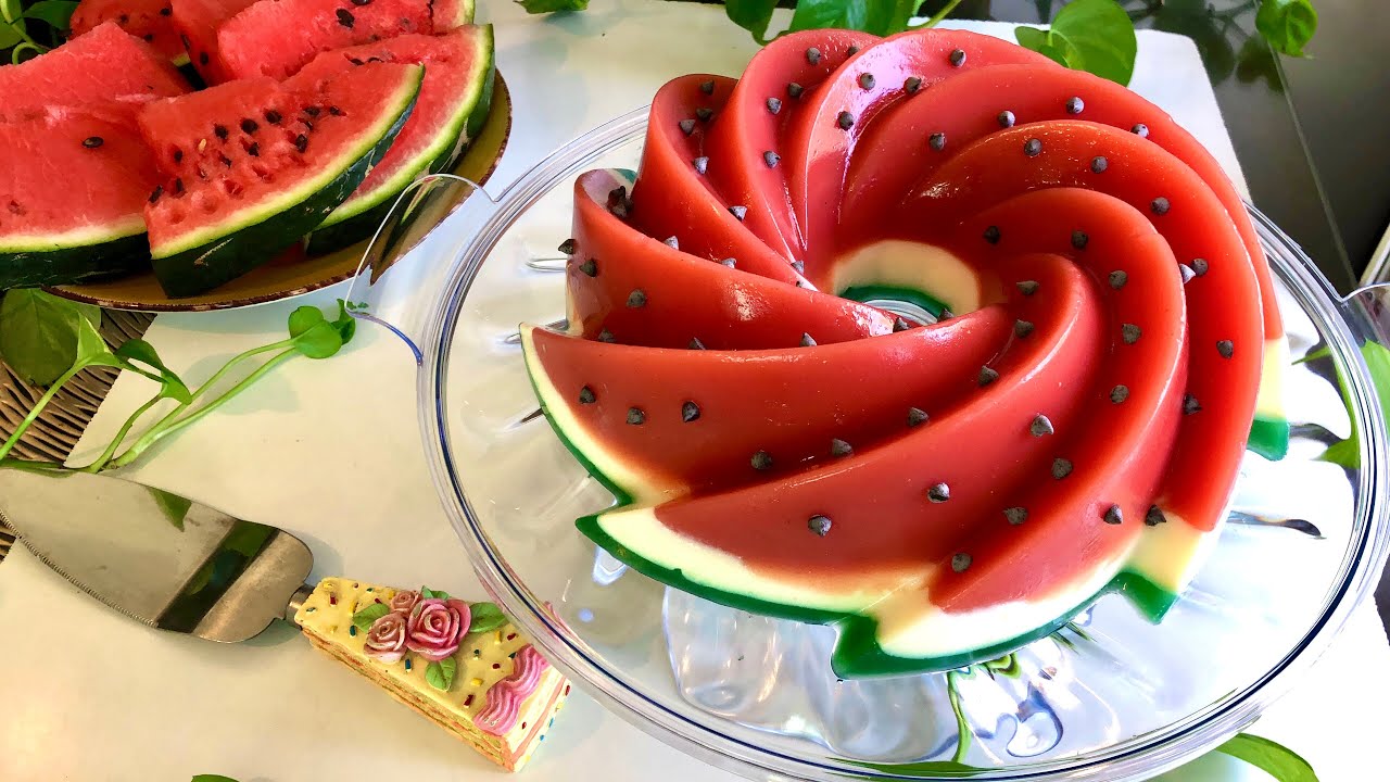 حلى البطيخ ب ٣ مكونات مش حنرمي البطيخه الي مو حلوة حنعمل فيها حلى بارد ومنعش وبدقائق