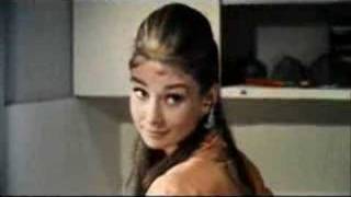 Video thumbnail of "Breakfast at Tiffany's（1961） - Moon River"