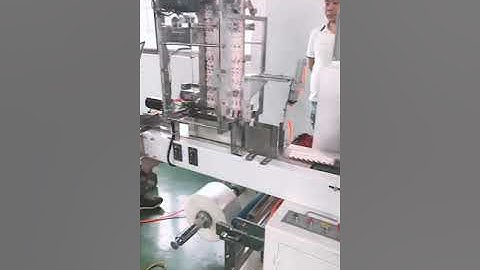 Bulk packing machine for wrapping paper straws
