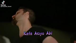 Bu Nasıl Bi Kız Abi Trip Atacağına Kafa Atıyor