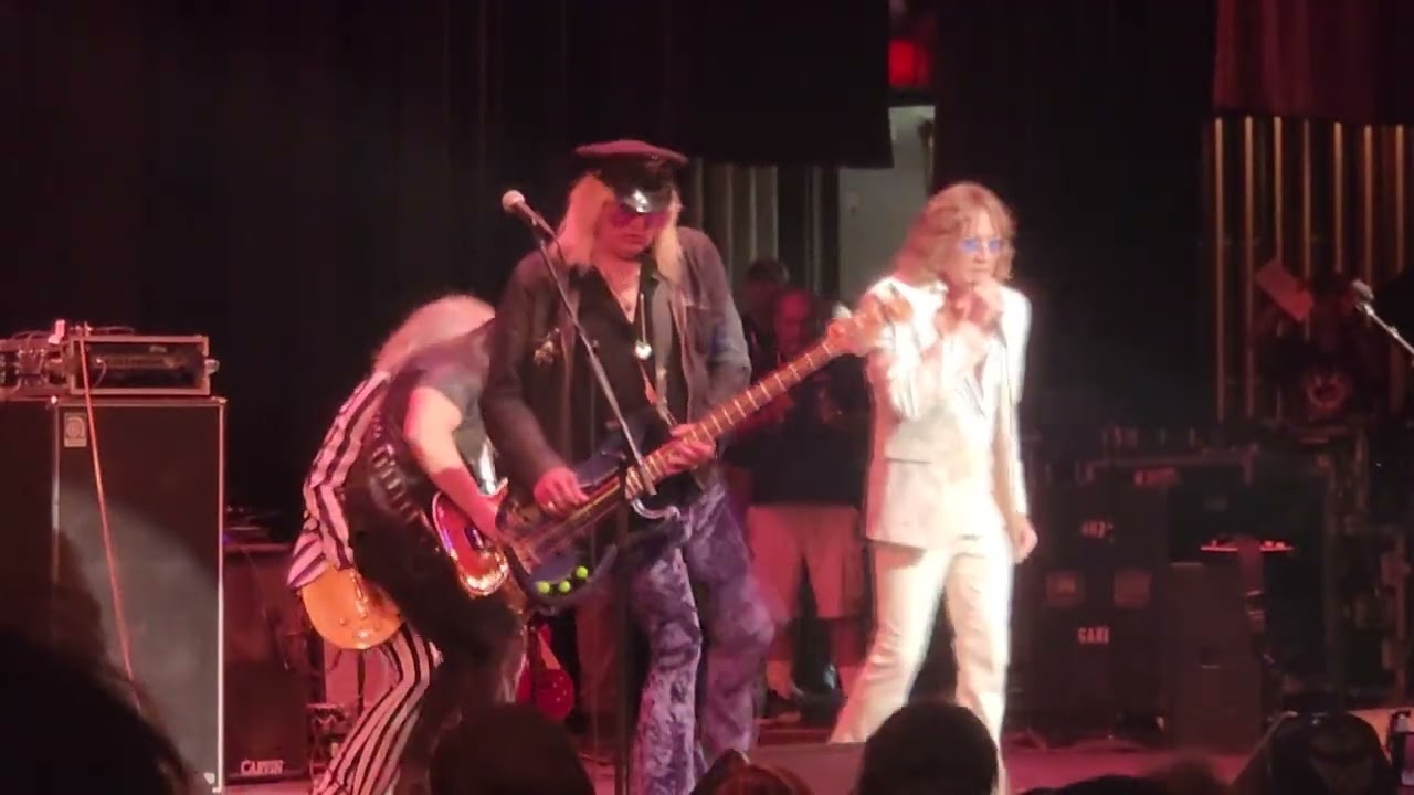 ENUFF Z'NUFF ILLINOIS ROCK & ROLL HALL CONCERT 9/14/25 New Thing. Fly High Michelle