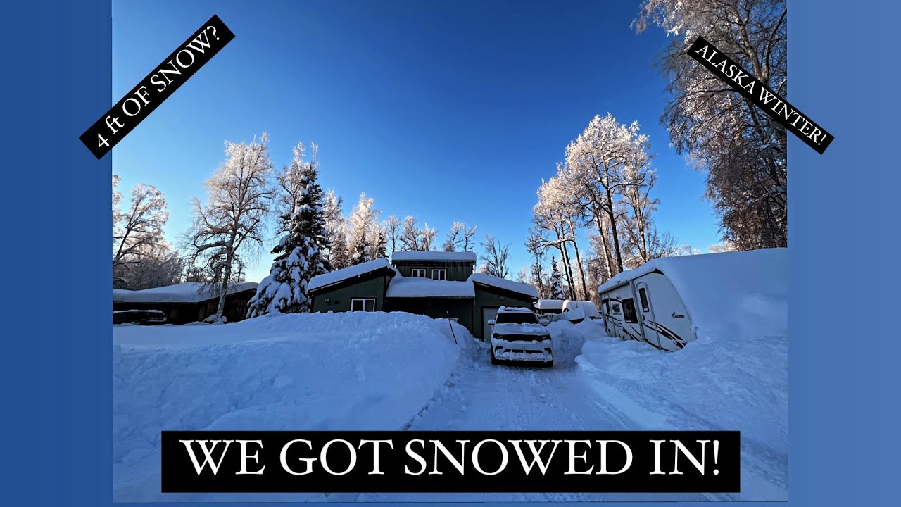 WE GOT SNOWED IN! 4FT OF SNOW AND SCHOOL IS CANCELLED!! - YouTube