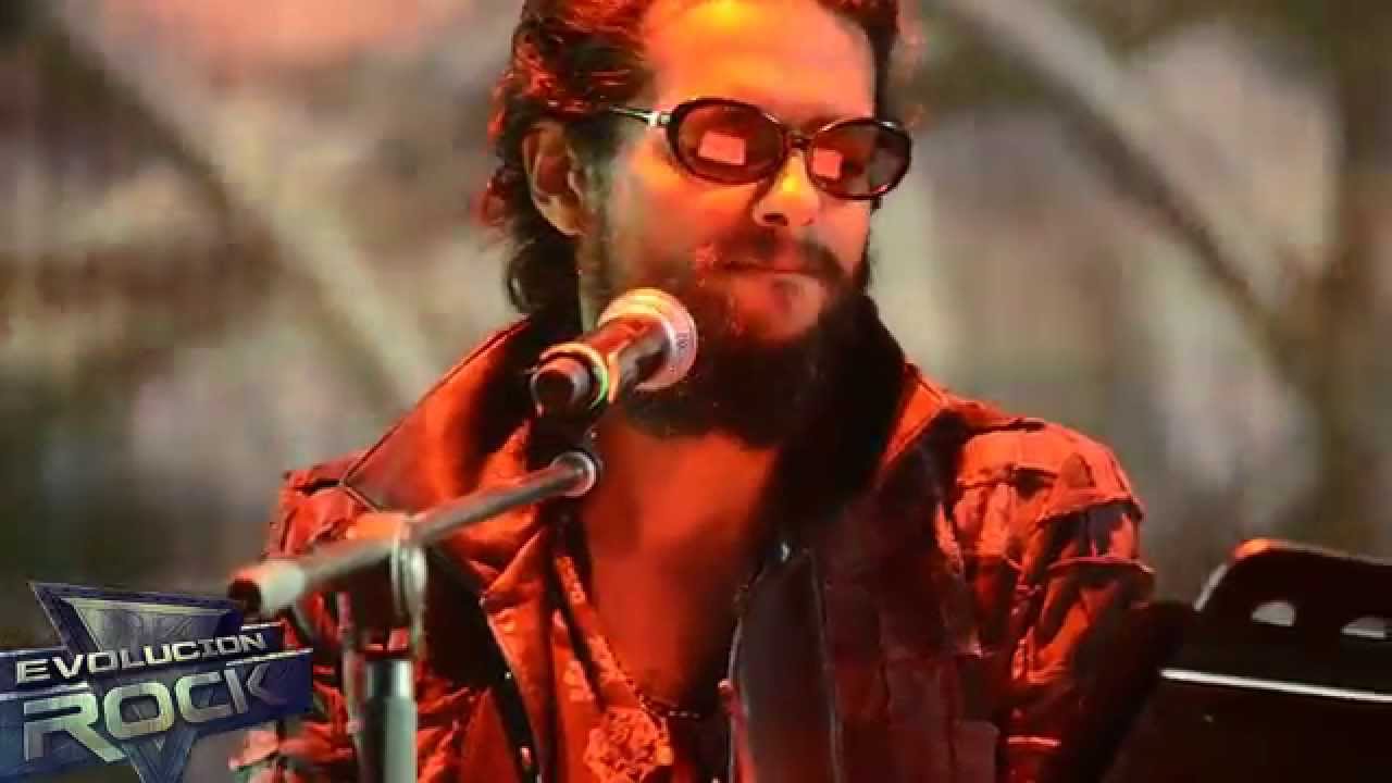DRACO ROSA Penelope EstereoPicnic2015 UnMundoDistinto por YouTube