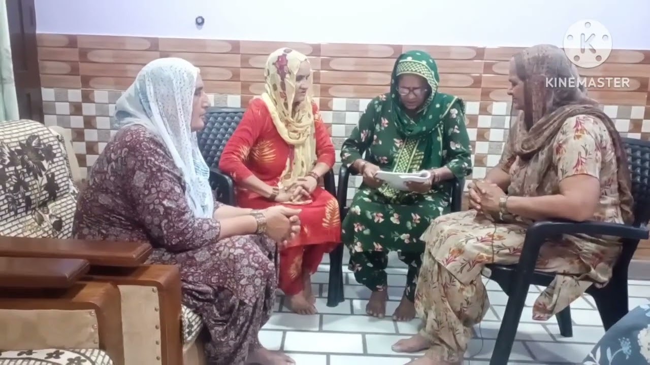 भजन 🏵️🌸 मेरे पांच बेटे मेरी पांच बहू है आते ही होंगे न्यारे। राम राम जी। लाइक कमेंट और शेयर करे।