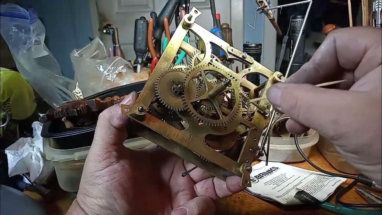 Getting cuckoo clock movement w/count wheel or trip levers on the sides
