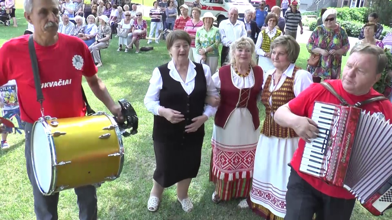 Utenos kapela UKVAČIAI ir dvi Nijoles