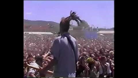 Soundcheck v2 - Less Than Jake (Losers, Kings, and Things We Don’t Understand DVD)