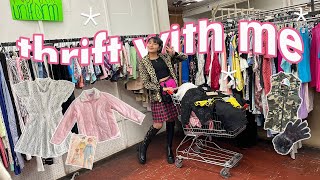 THRIFT WITH ME // buying my *SNOW GIRL* wardrobe at a *CHEAP* thrift store!!!
