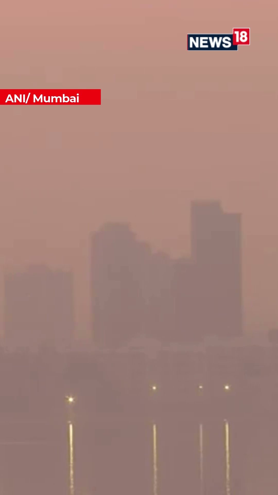 Mumbai Wakes Up To A Layer Of Haze, Shocking Visuals Emerge | Mumbai Weather | News18 | N18S