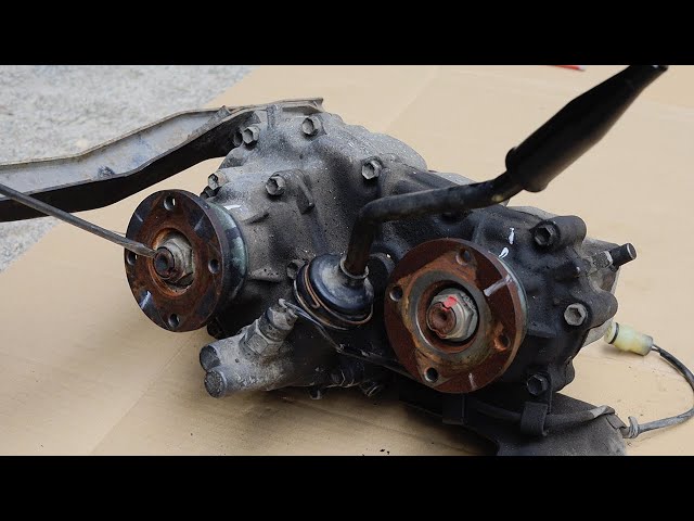 ジムニーJA11トランスファーからのオイル漏れ修理/オイルシール交換