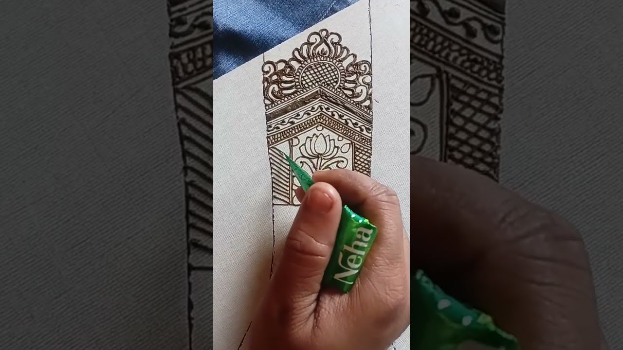 Pretty heena bride mehndi