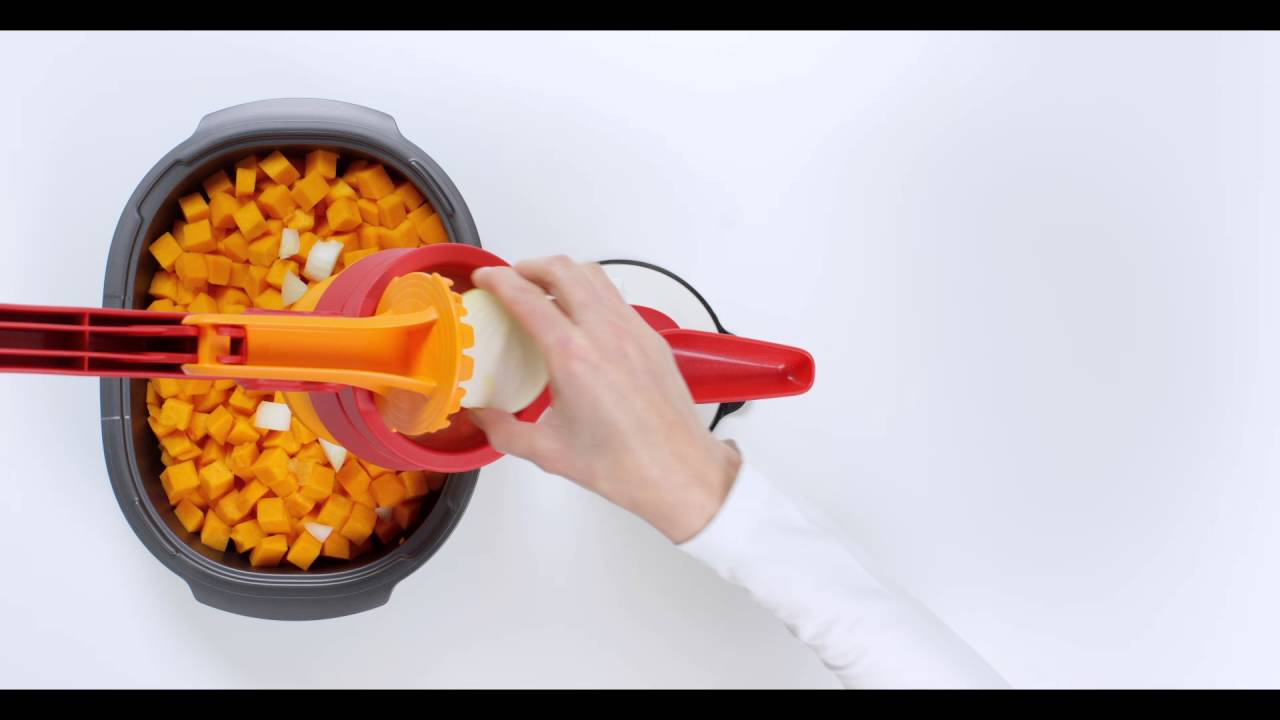 Recipe Video: Pumpkin and Hazelnut Crumble