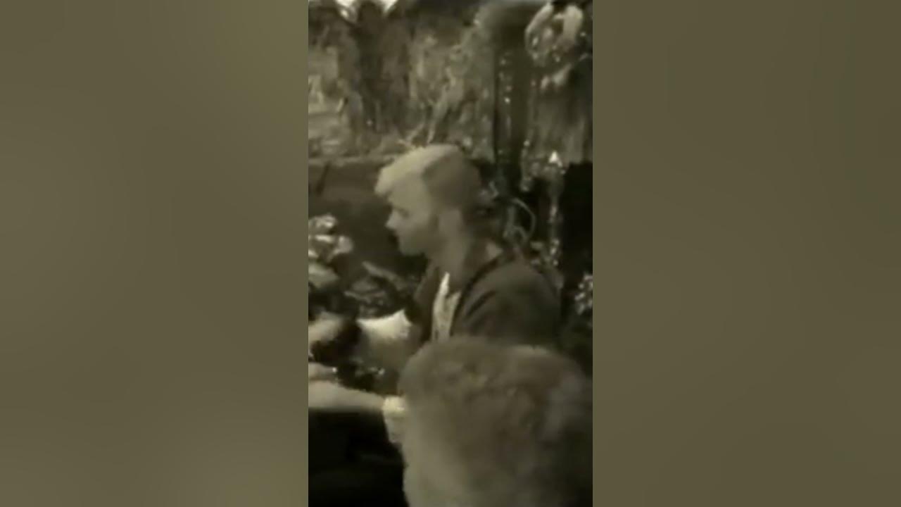 "We Three Kings" live at Minstrel Hall. Sing along!