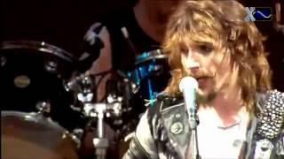 The Darkness - I Believe In a Thing Called Love - Live