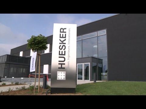 Eröffnung eines Werkes und Verwaltungsgebäudes der Firma Huesker