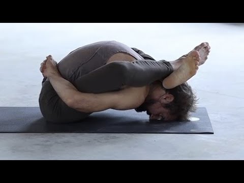 Advanced Yoga, Om Pose or Omkarasana with Olav Aarts 