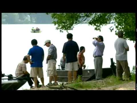 Search for missing boy continues Wednesday - YouTube