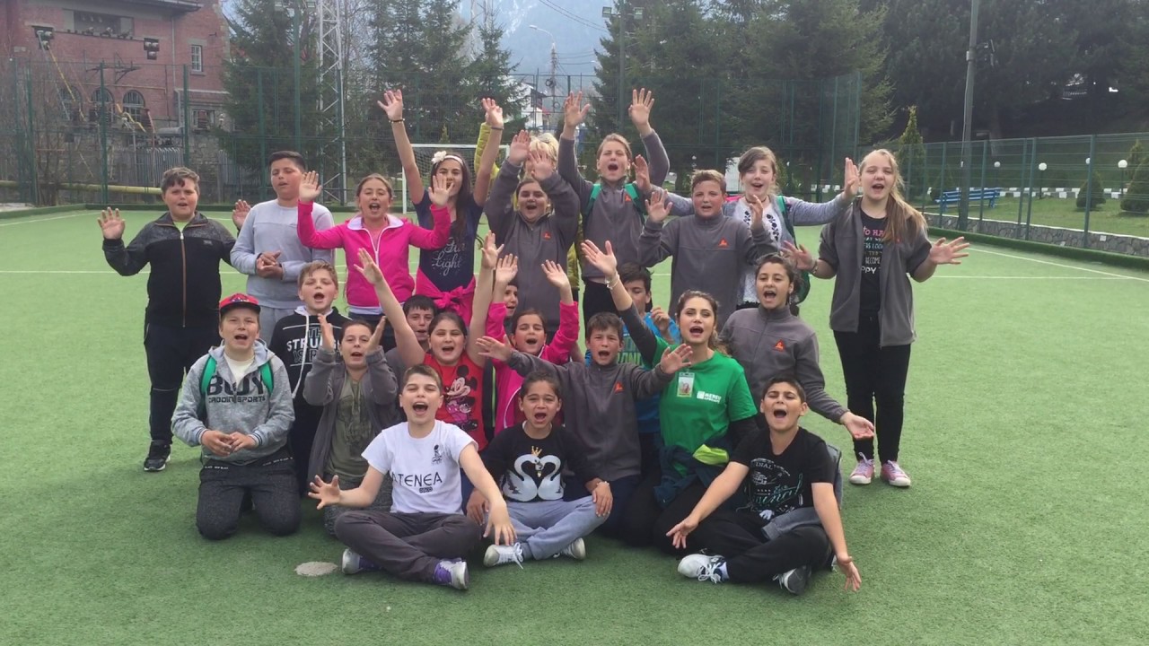 La mulți ani, Sandra Stoicescu!