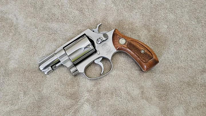 Smith and Wesson model 60 Chief Special  38 spl snub nose revolver