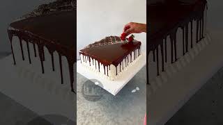 tutorial para decorar pastel cuadrado con ganache de chocolate con oreo y frutas