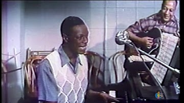 Nat "King" Cole - Straighten Up and Fly Right (1955)