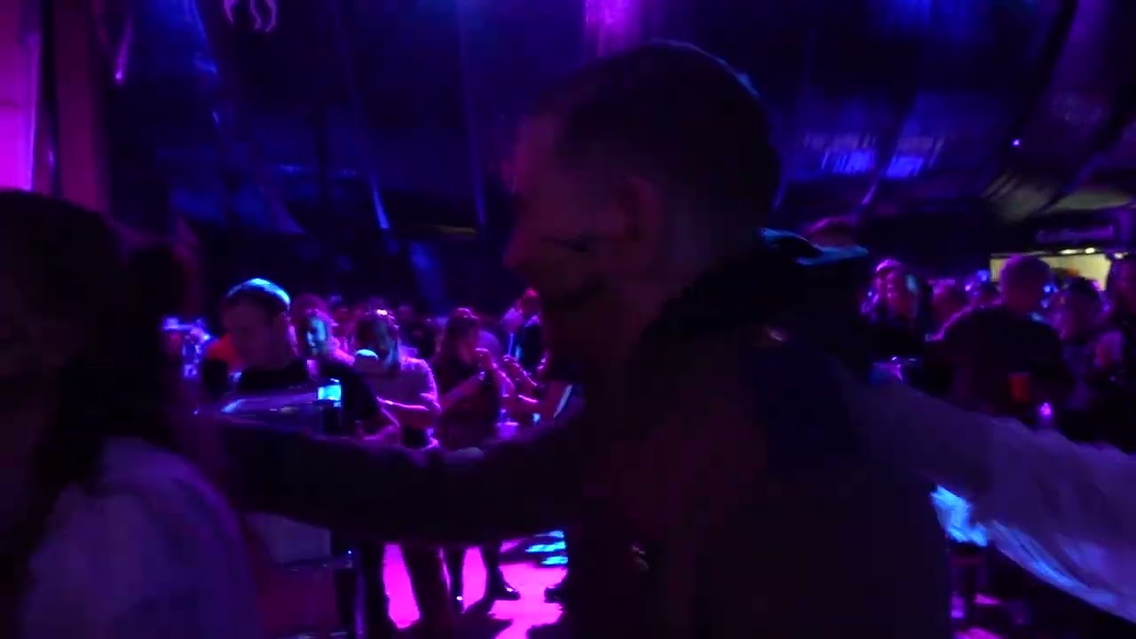 Mega FASNACHTSPARTY ZELL 23.01.2026 Fröschlochruugger Zell ( 3 )