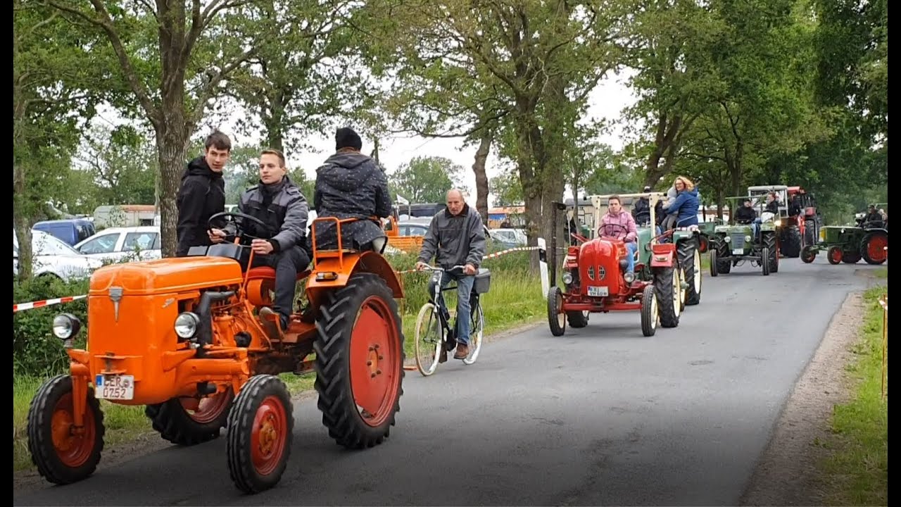 Oldtimer-Schlepper Ausfahrt 2019 in Sandelermöns (Friesland)