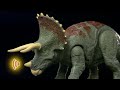 Jurassic World Dominion Roar Strikers - Triceratops - interaktiv dinosaur med lyd - 33 cm HDX17