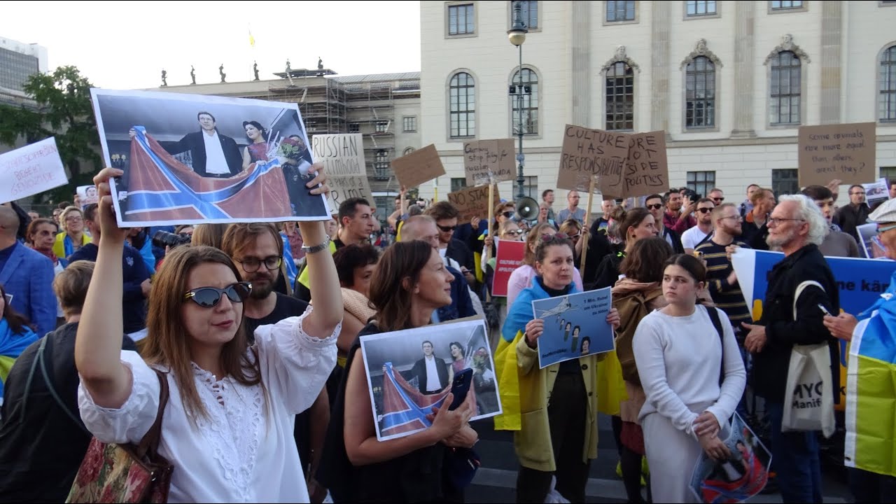 Демонстрація проти виступу Анни Нетребко в Staatsoper Berlin