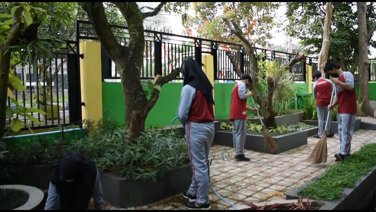 Profil Sekolah Adiwiyata SMPN 18 Malang 2021