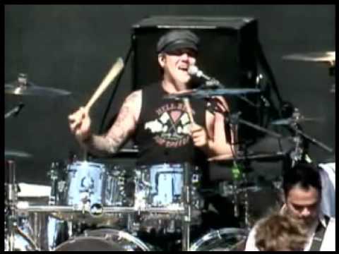Atreyu - Right Side of the Bed Live 2008 Weenie Roast Pro Shot by 0mitchrocks0