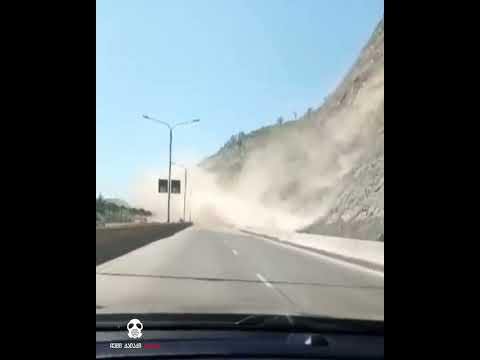 ვაკე-საბურთალოს დამაკავშირებელ გზაზე მთის ნაწილი ჩამოიშალა