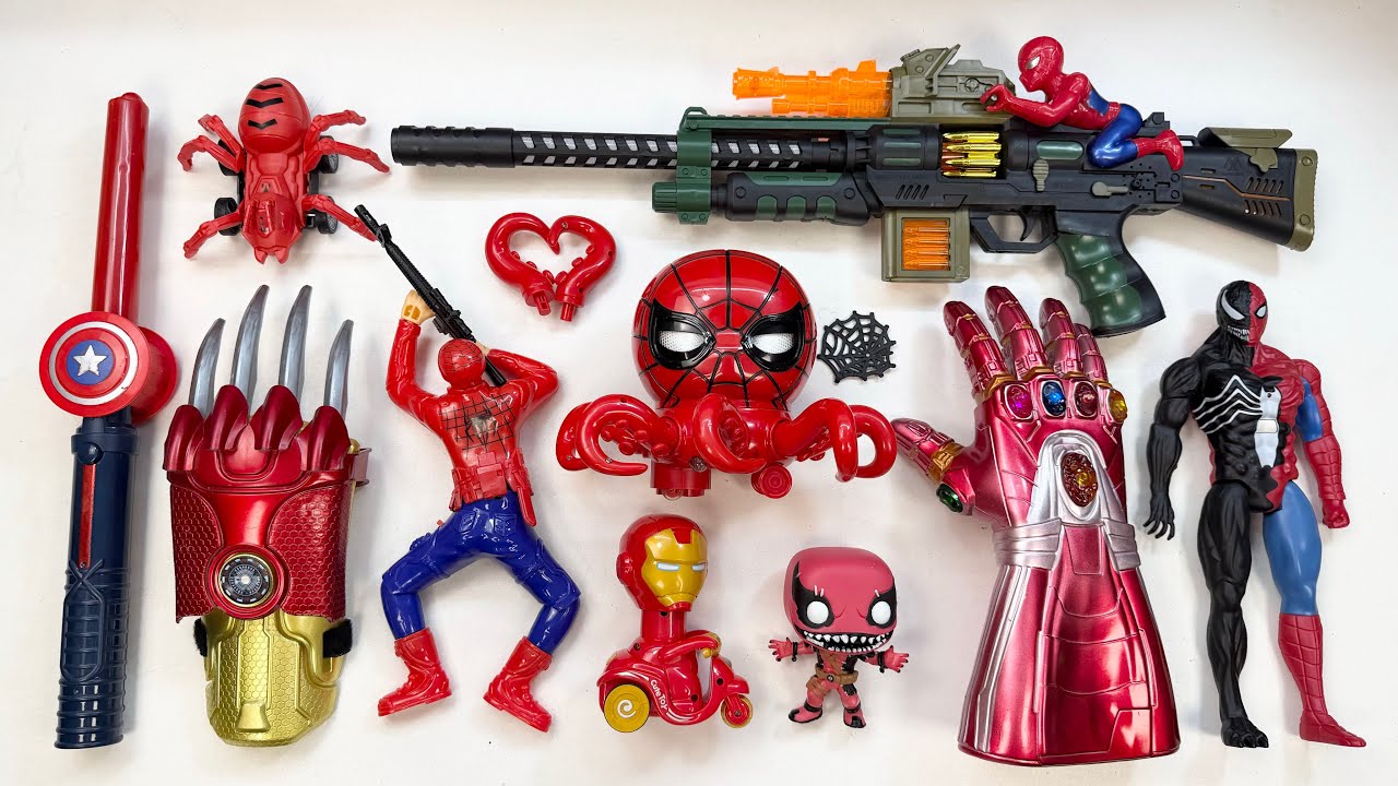 ⁣Spider-Man, Batman & Hulk Superhero Toy Adventure I Action Figures in 18:36 mins