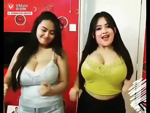 Enak susu mama muda