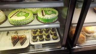 Amazing cake varieties in Imtiaz super market Lahore 😋😋