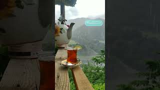 Çay Içməkdən, Yağışın Səsini Eşitməkdən Gözəl Mənzərə Ola Bilər.