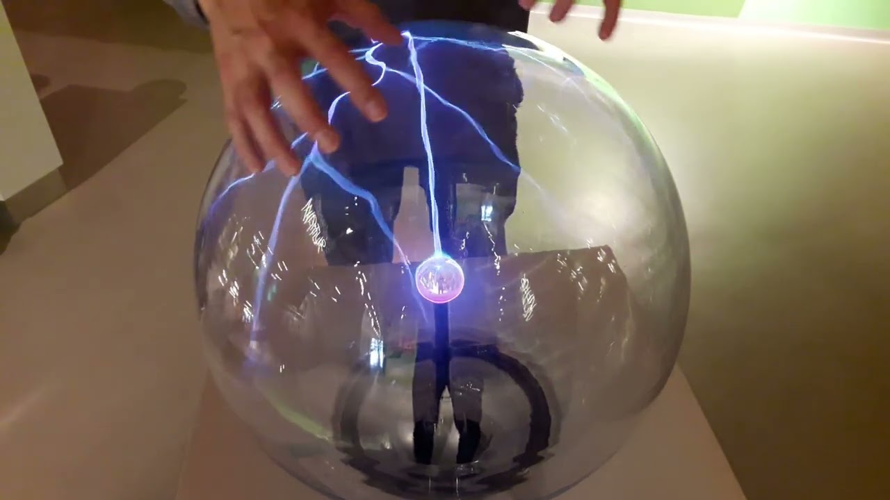 Coole Plasmakugel Mit 30 Cm Höhe – Mystische Blitze Aus Der Mitte!
