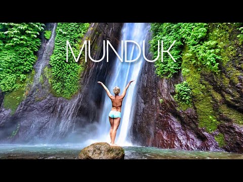 Замерзли на Бали Потрясающие пейзажи водопад Мундук