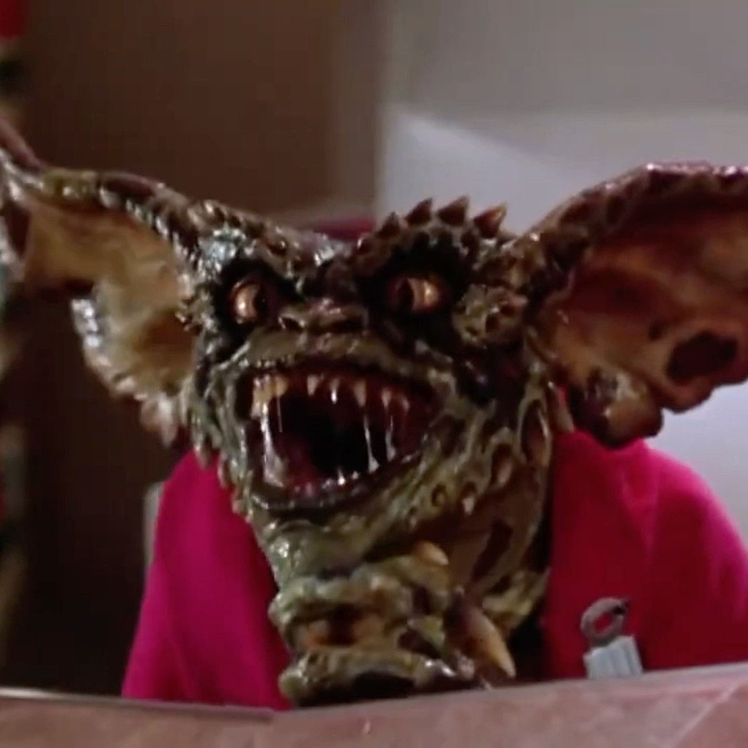 GREMLIN ATACOU O CHEFE NO TRABALHO #shorts