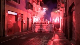 "Mugak gaindituz Euskal Herri sozialista eraiki" lelopean egin du manifestazioa Jarkik Iruñean