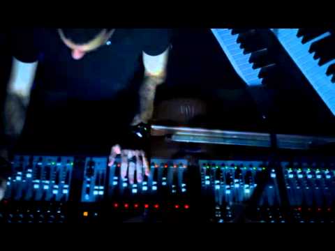 The Shadow Of The Sun Mesbah Ghamsari