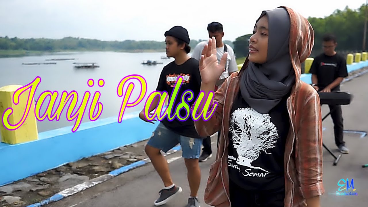  Janji Palsu  Anisa Nur M Official Music Video YouTube