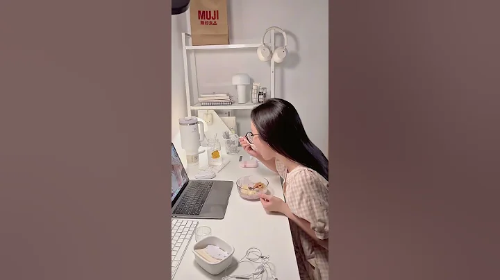 A Productive Morning Routine to Reset & Plan 📖☕