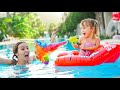 Мия и история про бассейн в квартире. Mia fun play Outdoor Games with swimming pool