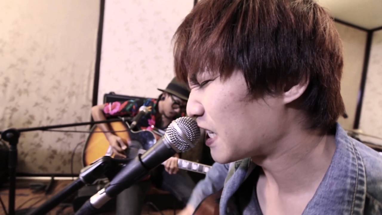 นักมายากล - PARADOX feat. จุ๋ย จุ๋ยส์ : นักผจญเพลง