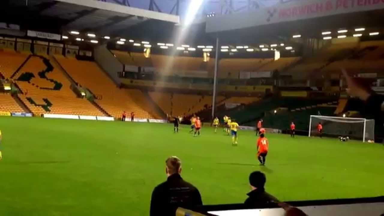 Daniel Wilson (8) Castle Acre Swifts, Cup Final 2015